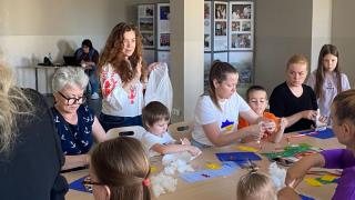 Kateryna, co-founder of Bereginia uses art therapy to help Ukrainian women and kids heal their trauma.