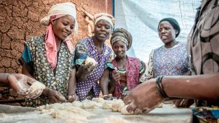 Ivonne (centre, wearing purple) and other women in her group. Photo: Ryan Carter
