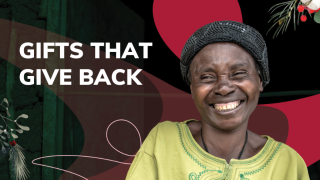 Celebrate community, love and hope with us this holiday season. Women living in the world’s most dangerous places need this now more than ever. Photo: Women for Women International