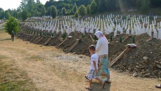 Bosnia and Herzegovina_Graveyard_Photo Martina Sola.jpg