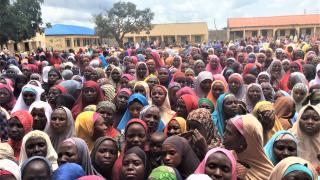 Crowd of Women for Women International programme enrolees in Bauchi, Nigeria. Photo: Women for Women International