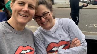 Jen and Nicole wearing the ‘Gillian’s Lip Shirts’