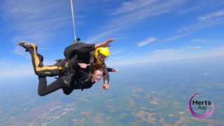 Hertfordshire RAG student doing their Skydive.